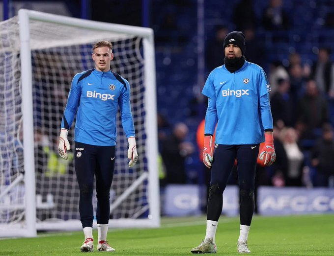 罗西尼尔称无固定门将顺序，球员需靠努力赢得位置|球队|工作_新浪体育_新浪新闻